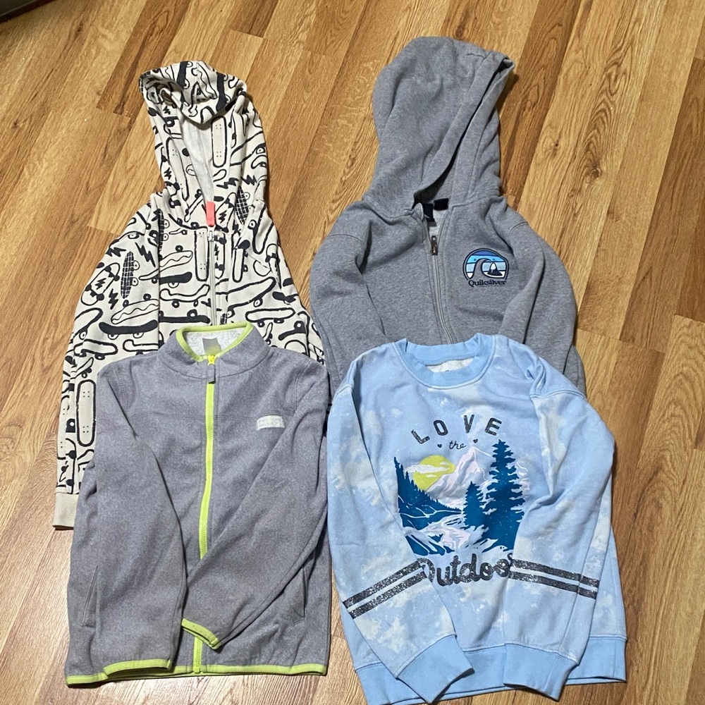 6-8 Quiksilver Gray and Cream Kids Hoodies and Sweatshirt Set